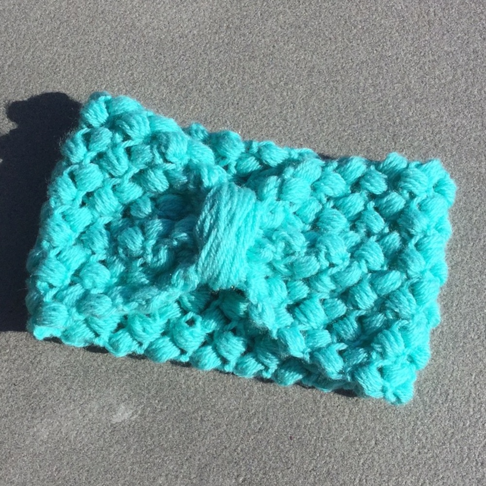 The Alice Earwarmer in Aquamarine. Hard to find!